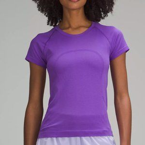 Swiftly Tech Short-Sleeve Shirt in Purple